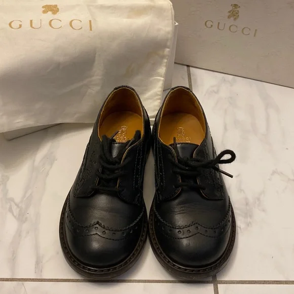 Gucci Shoes Gucci Kids Wingtip Shoes 324492 Euro Size 25